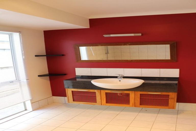 Photo of property in 22 Killeen Place, Flat Bush, Auckland, 2019