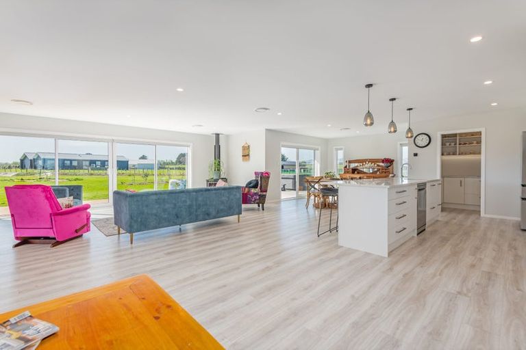 Photo of property in 455e Taonui Road, Colyton, Feilding, 4775