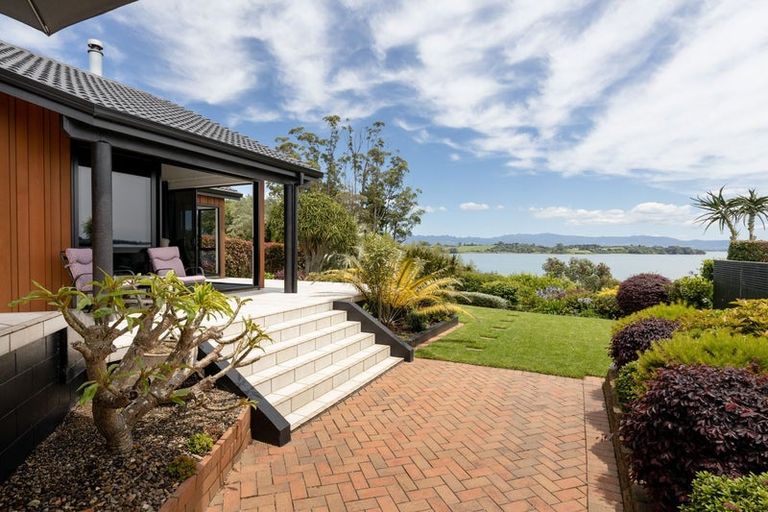 Photo of property in 24 Waterview Terrace, Omokoroa, 3114