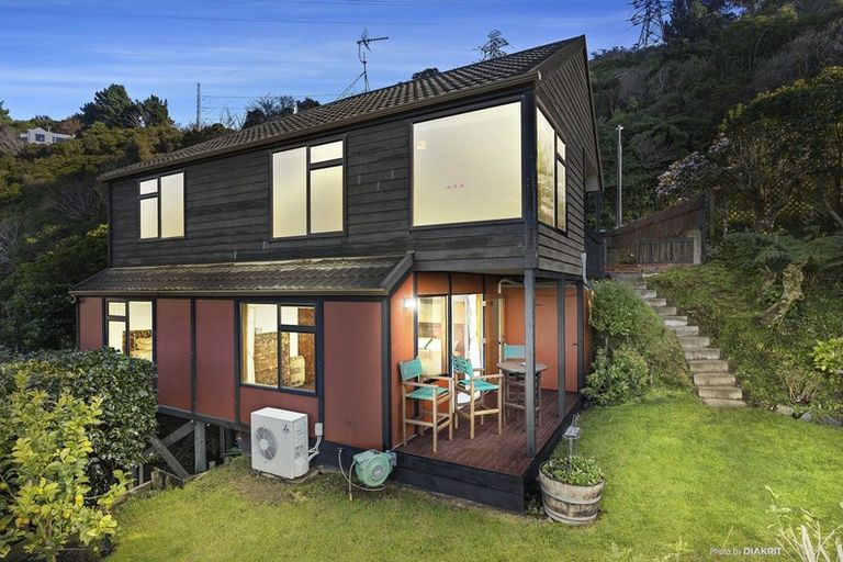 Photo of property in 20 Downing Street, Crofton Downs, Wellington, 6035