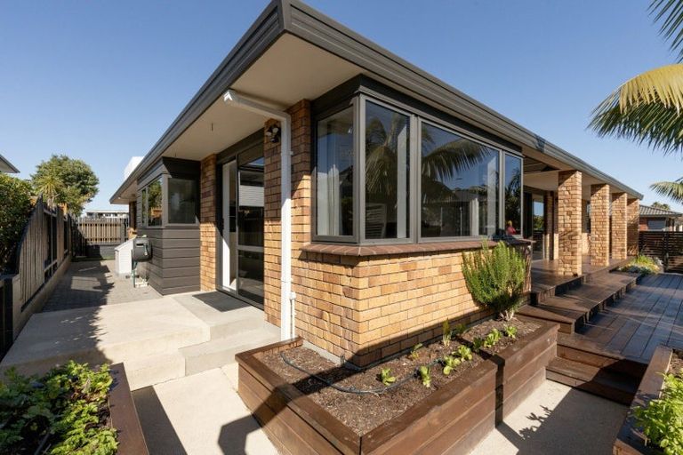 Photo of property in 420a Oceanbeach Road, Mount Maunganui, 3116
