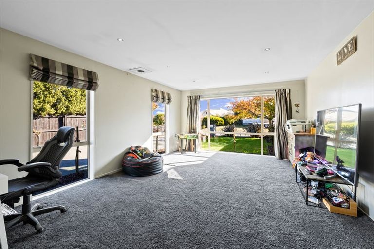 Photo of property in 11 Vasari Grange, Rolleston, 7614
