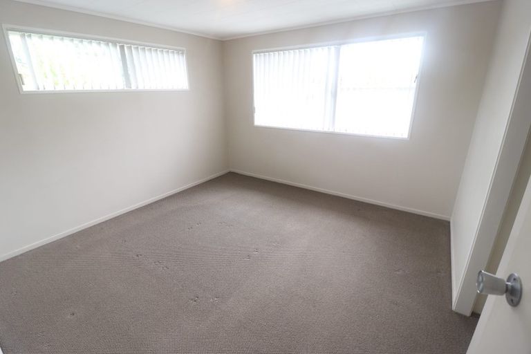 Photo of property in 54 Oreil Avenue, West Harbour, Auckland, 0618