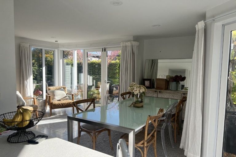 Photo of property in 1/34 Aikmans Road, Merivale, Christchurch, 8014