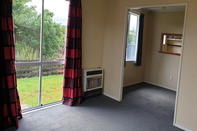 Photo of property in 11 Mossburn Grove, Kelson, Lower Hutt, 5010