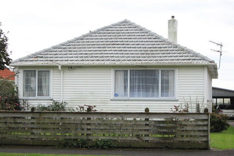 Photo of property in 20 Maranui Street, Welbourn, New Plymouth, 4310