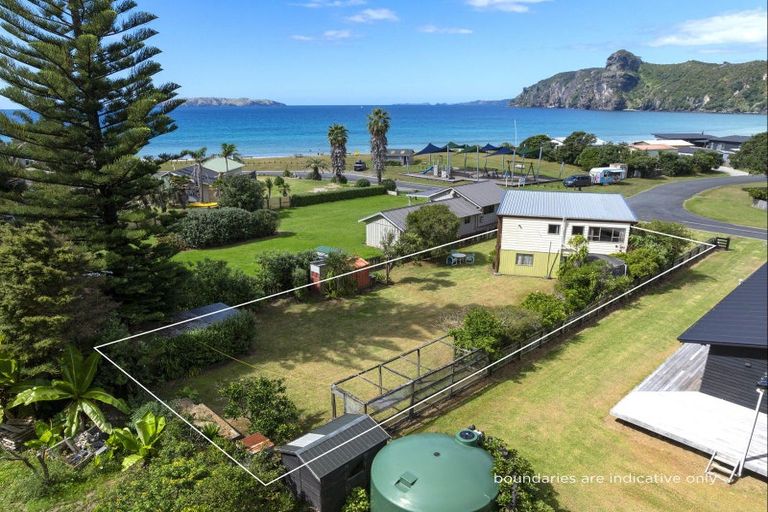 Photo of property in 18 Taupo Bay Road, Taupo Bay, Mangonui, 0494