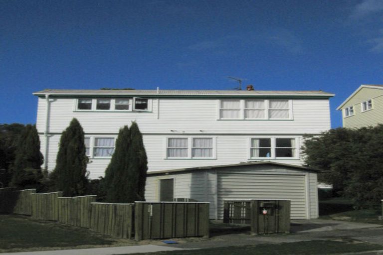 Photo of property in 17 Aparangi Crescent, Elsdon, Porirua, 5022