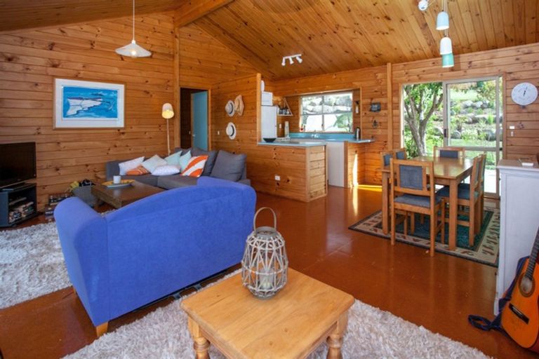 Photo of property in 109 Bambury Place, Onemana, Whangamata, 3691