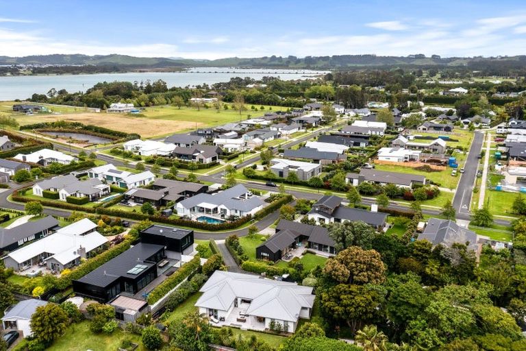 Photo of property in 5 Wrybill Way, Point Wells, Warkworth, 0986