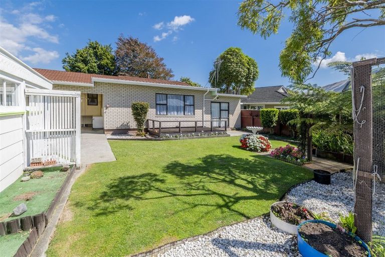 Photo of property in 63 Macarthur Street, Levin, 5510