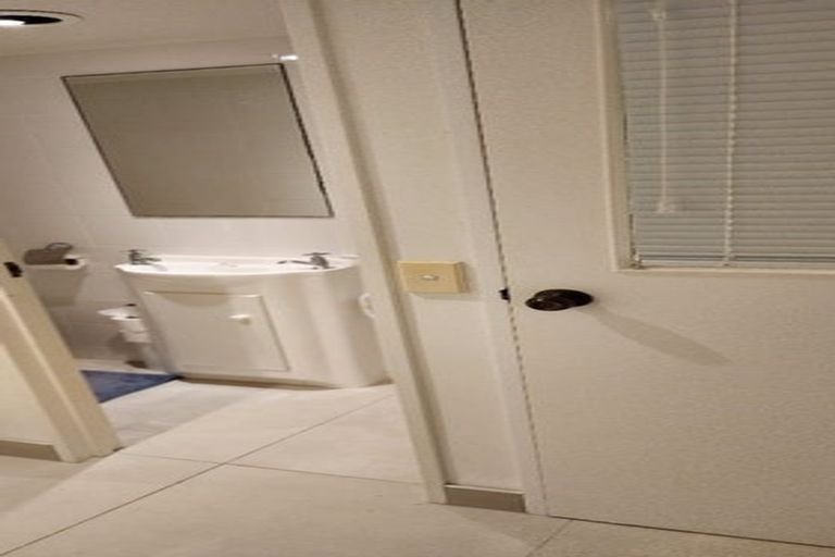 Photo of property in 1/12 Pluto Place, Beach Haven, Auckland, 0626