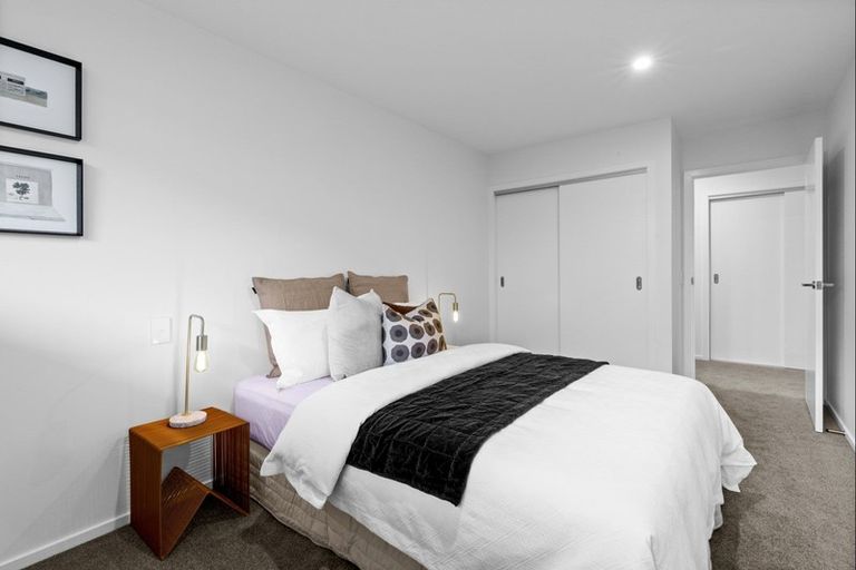 Photo of property in 16 Silver Street, Lower Shotover, Queenstown, 9304