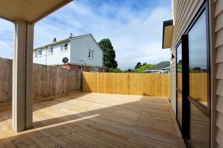 Photo of property in 13 Earlywood Road, Takanini, 2110