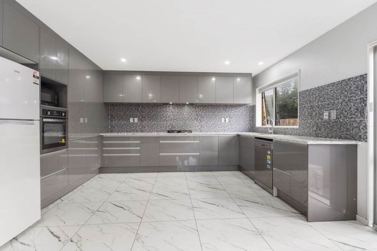 Photo of property in 58a Mckean Avenue, Manurewa, Auckland, 2102