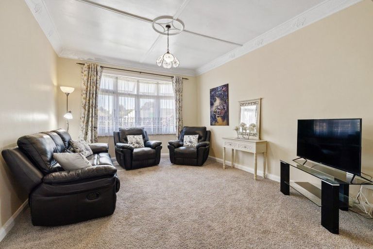 Photo of property in 30 Sedcole Street, Pahiatua, 4910