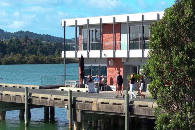 Photo of property in 1 Windward Avenue, Port Whangarei, 0110