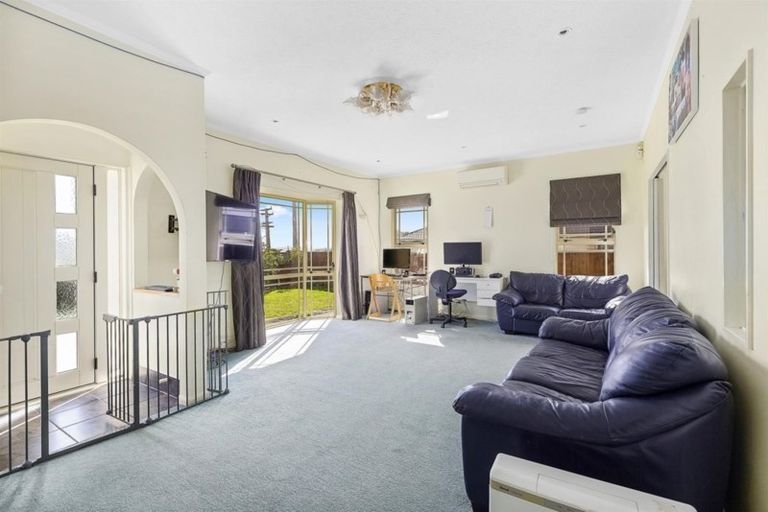 Photo of property in 109 Bracken Road, Paparangi, Wellington, 6037
