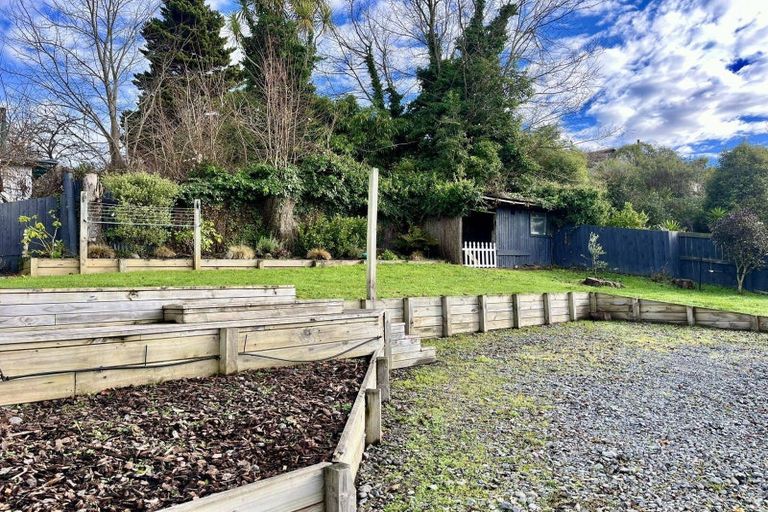 Photo of property in 16 Kiwi Road, Taihape, 4720