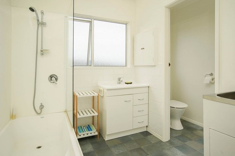 Photo of property in 1/143 Parkers Road, Tahunanui, Nelson, 7011