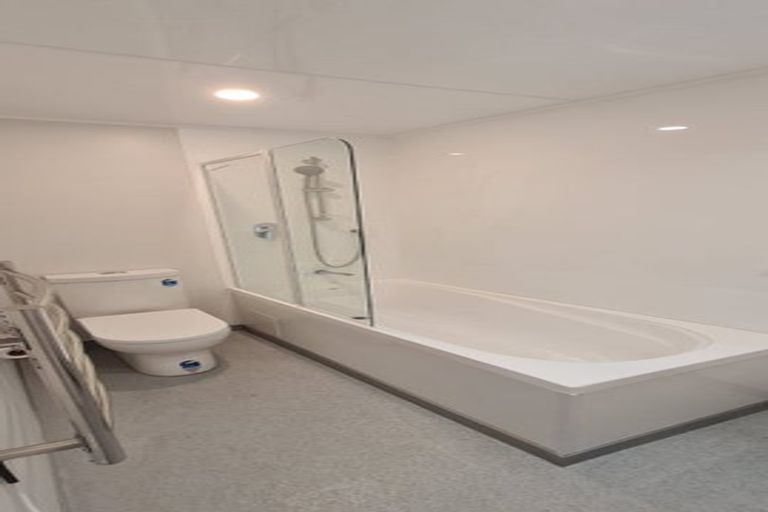 Photo of property in 9 Lipman Street, Mount Victoria, Wellington, 6011