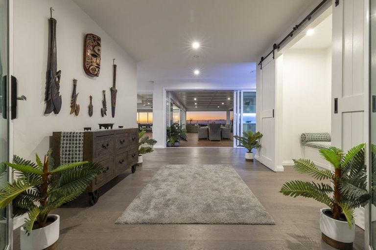 Photo of property in 87 Rutherford Drive, Waikanae Beach, Waikanae, 5036