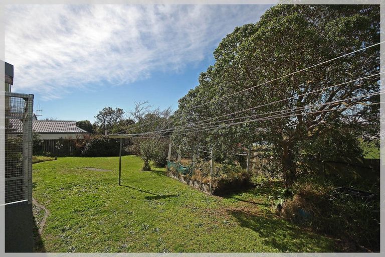 Photo of property in 5 Low Avenue, Foxton Beach, Foxton, 4815