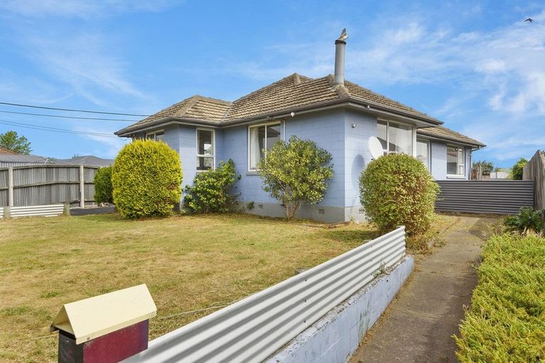Photo of property in 5 Merrington Crescent, Aranui, Christchurch, 8061