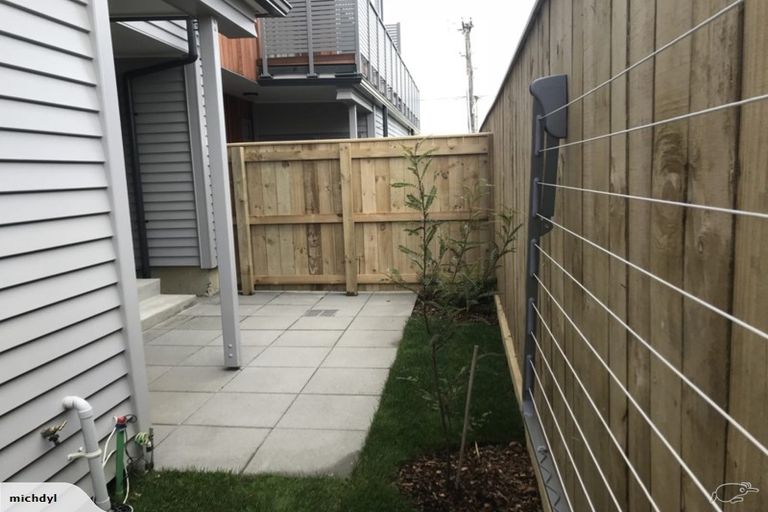 Photo of property in 3/121 Rongotai Road, Kilbirnie, Wellington, 6022