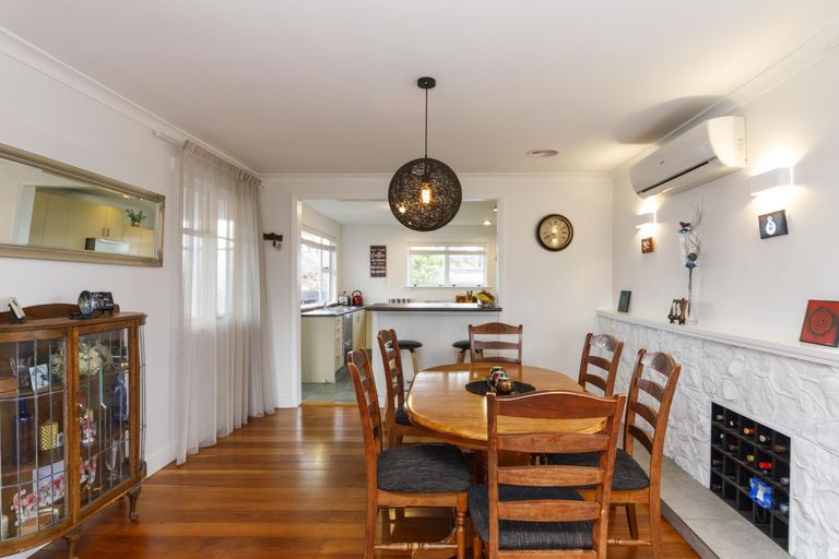 Photo of property in 10 Saint Albans Avenue, Hokowhitu, Palmerston North, 4410