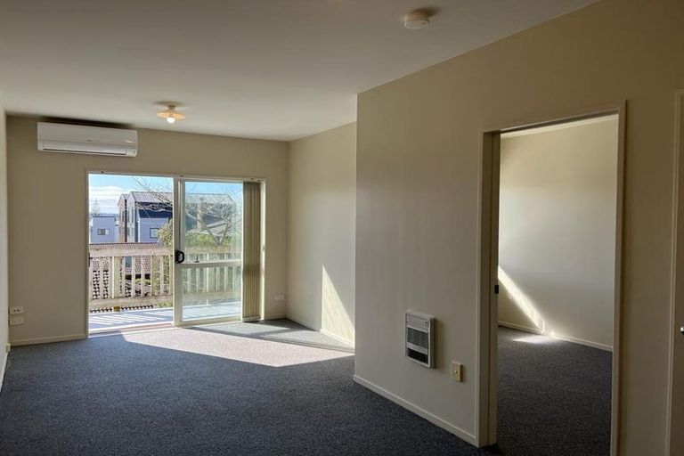 Photo of property in 13/242 Great North Road, Henderson, Auckland, 0612