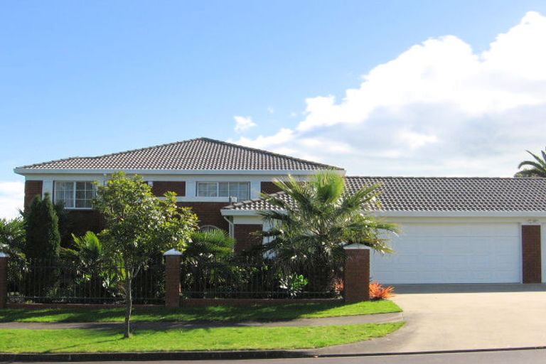 Photo of property in 2 Del Mar Court, Shamrock Park, Auckland, 2016