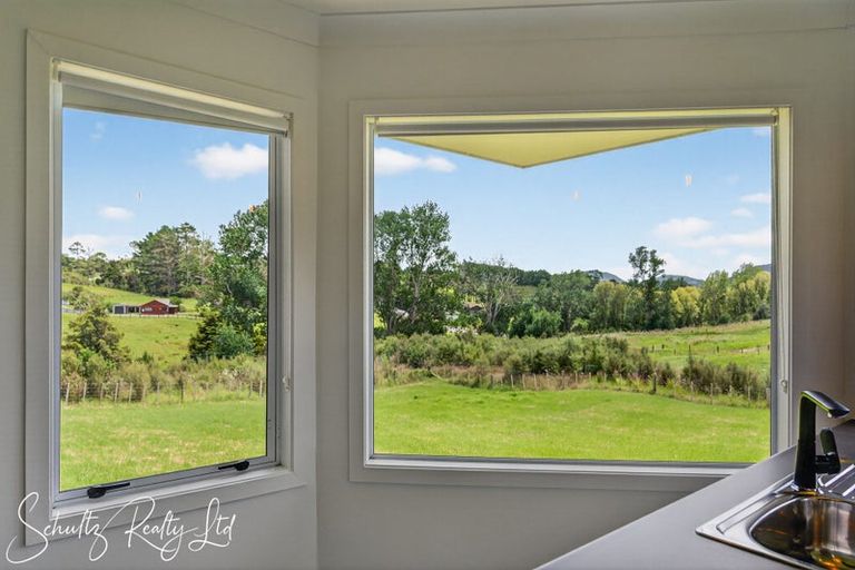 Photo of property in 14 Protea Lane, Kaiwaka, 0573
