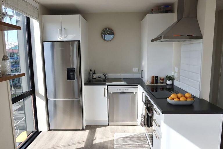 Photo of property in 3/22 Kerewhenua Crescent, Hobsonville, 0616