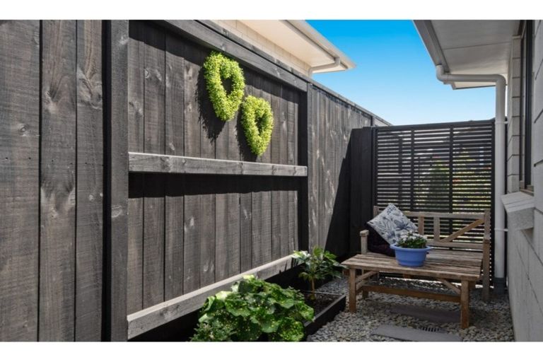 Photo of property in 4 Mary Place, Pyes Pa, Tauranga, 3112