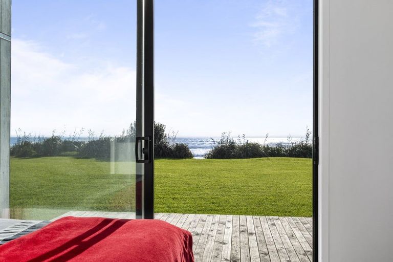 Photo of property in 317 Porikapa Road, Warea, New Plymouth, 4381