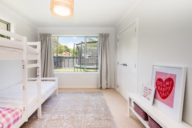 Photo of property in 21 Kohekohe Road, Waikanae, 5036