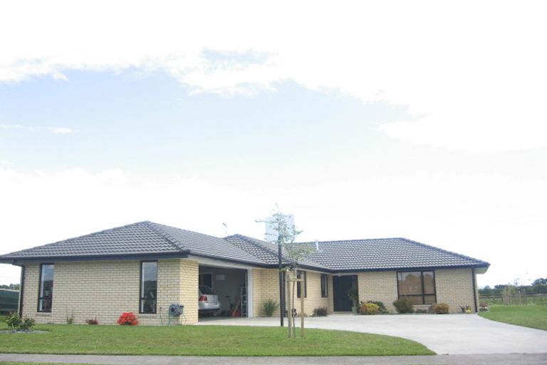 Photo of property in 14 De La Mare Drive, Leamington, Cambridge, 3432