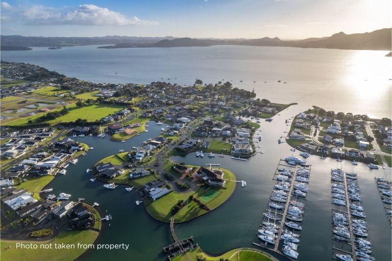 Photo of property in 46 Maturiki Drive, One Tree Point, 0118