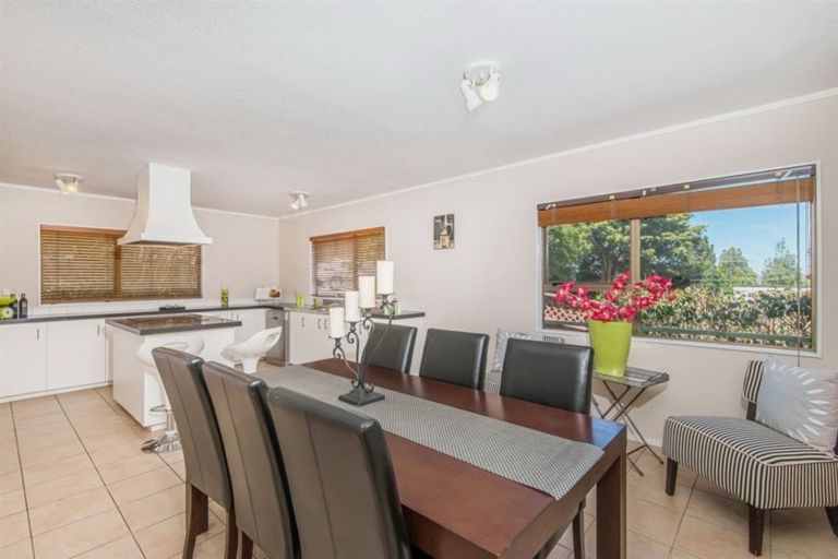 Photo of property in 28 Moorgreen Heights, Torbay, Auckland, 0630
