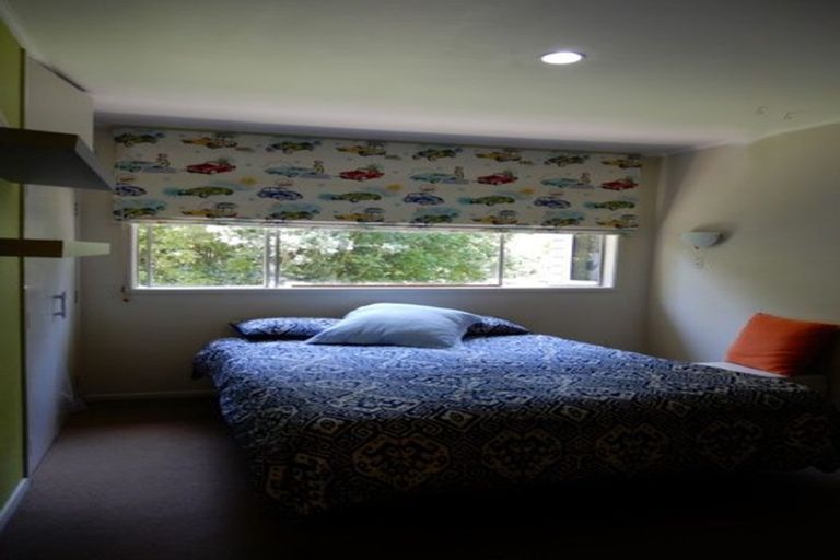 Photo of property in 4 Berne Place, Birkenhead, Auckland, 0626