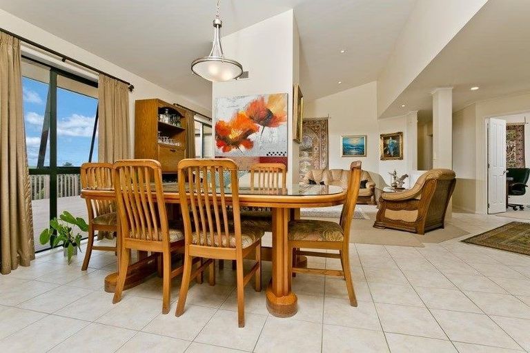 Photo of property in 6 Top Road, Dairy Flat, Albany, 0792