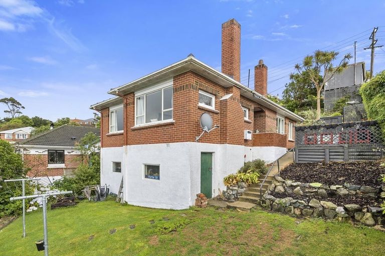 Photo of property in 68 Forfar Street, Clyde Hill, Dunedin, 9011
