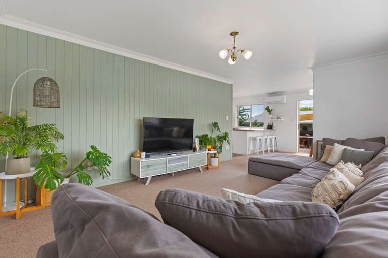 Photo of property in 21 Hastings Street, Te Puke, 3119