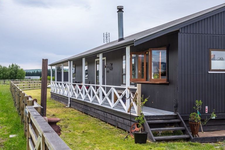 Photo of property in 90 Settlement Road, Morison Bush, Greytown, 5794