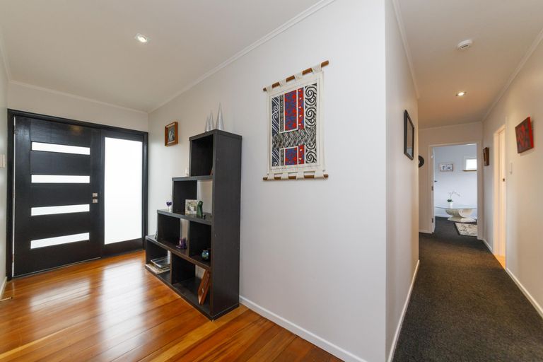 Photo of property in 10 Saint Albans Avenue, Hokowhitu, Palmerston North, 4410