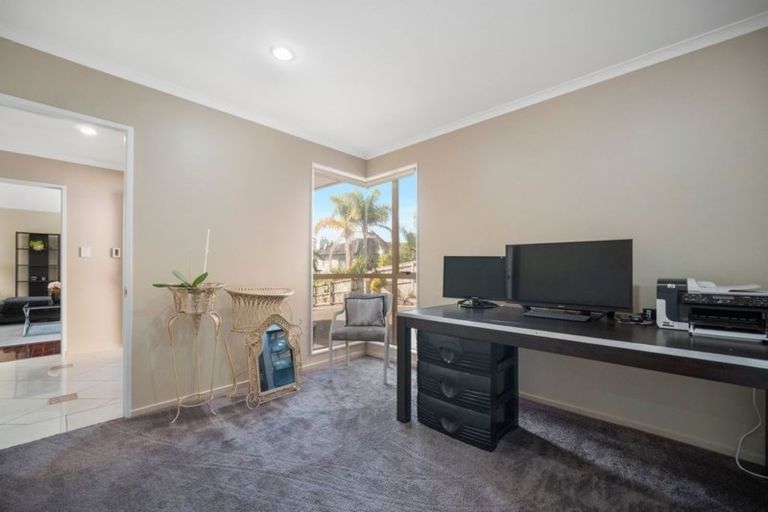 Photo of property in 54 Gold Street, Albany Heights, Auckland, 0632
