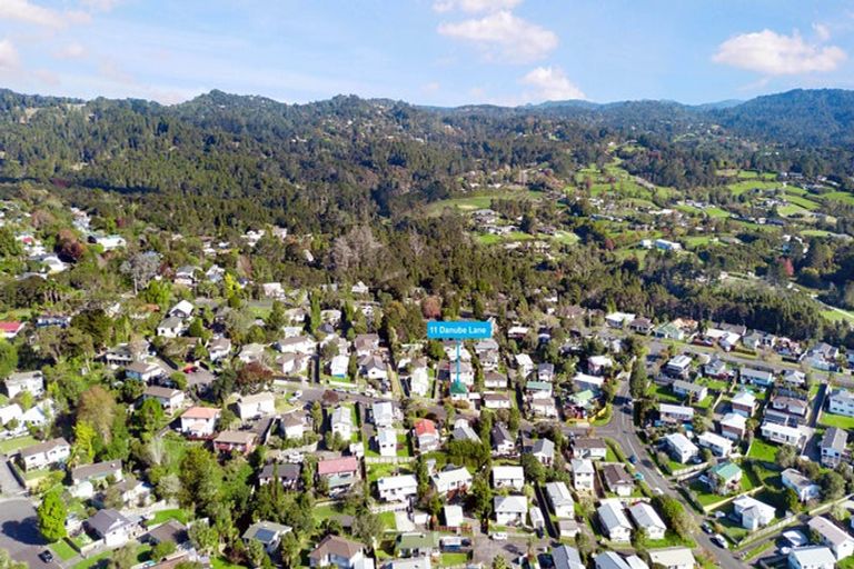 Photo of property in 11 Danube Lane, Glen Eden, Auckland, 0602