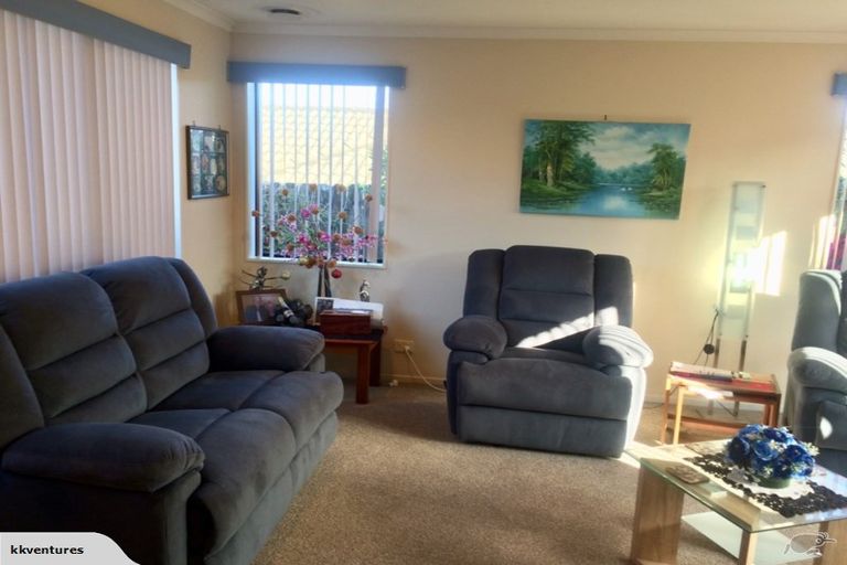 Photo of property in 9 Gendo Avenue, Henderson, Auckland, 0612