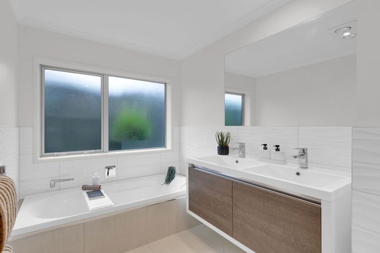 Photo of property in 41 Hamon Place, Pukehangi, Rotorua, 3015